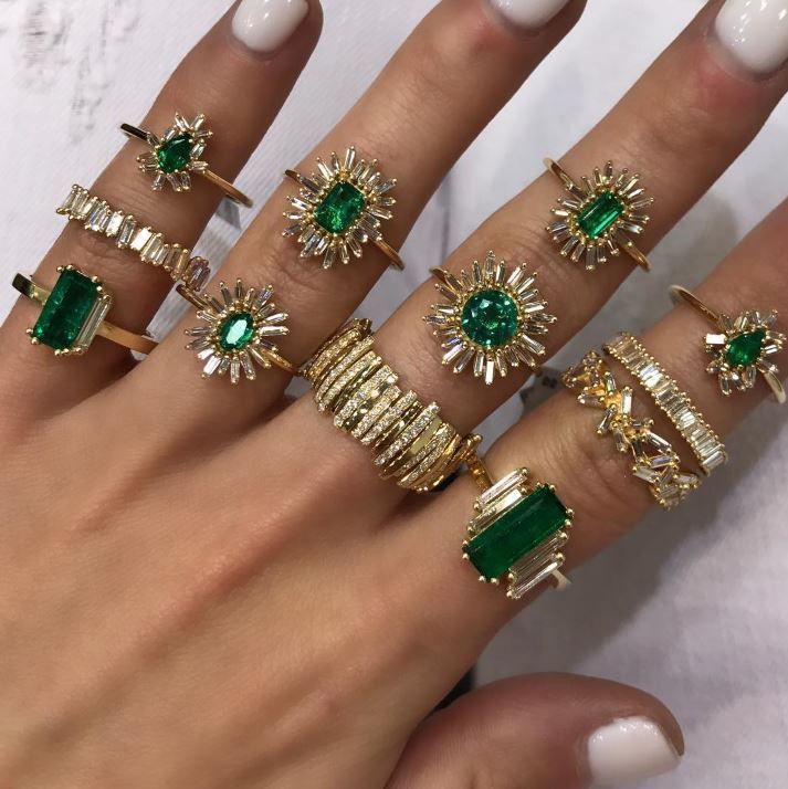Currently coveting emeralds! Los accesorios b las joyas boy complementarios a n...