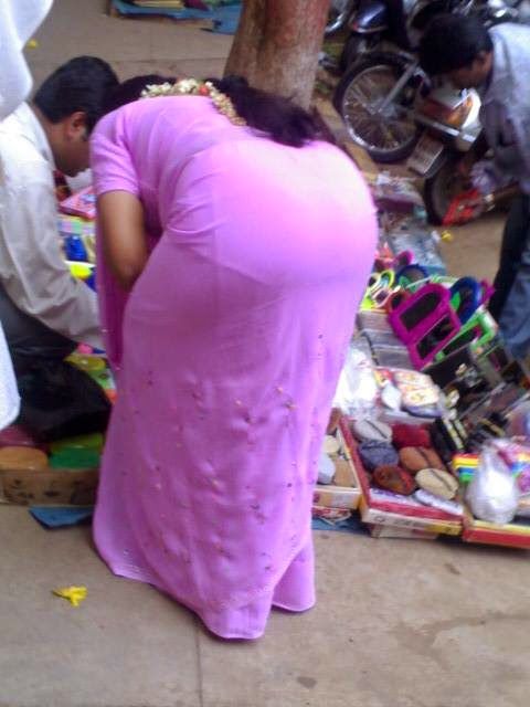 Beauty Tamil Nadu Aunties Girls Tamil Aunties Hot Back Side View Girl