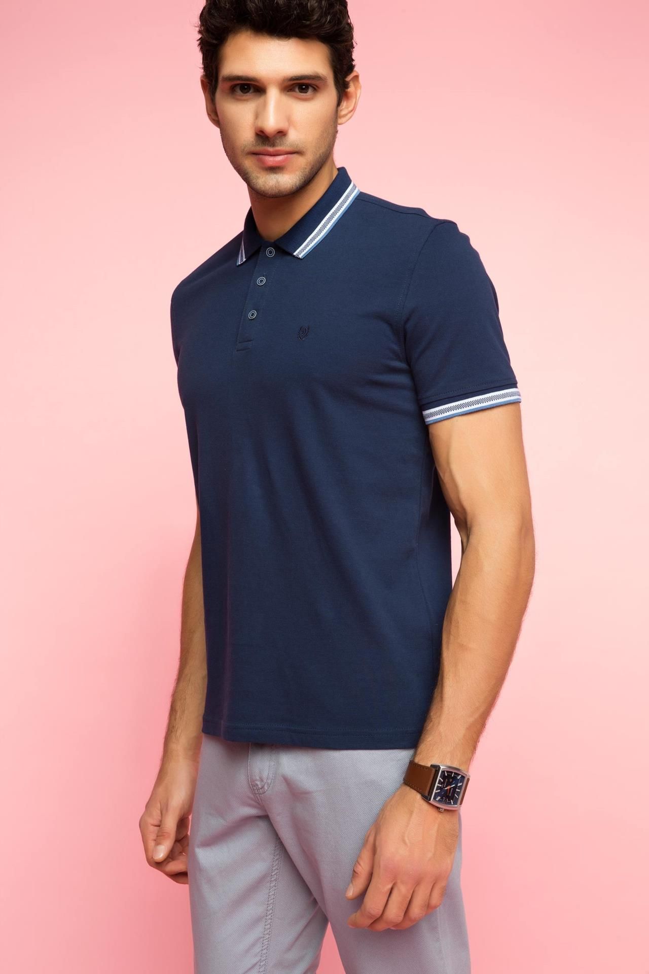 Defacto Marka Basic Polo T Shirt Rahat Kesim Modeli Ve Sade Gorunumu Ile Chino Pantolonlarinizla Kombinleyerek Trend Bir Gorunum Kazanab Chino Moda Trendler