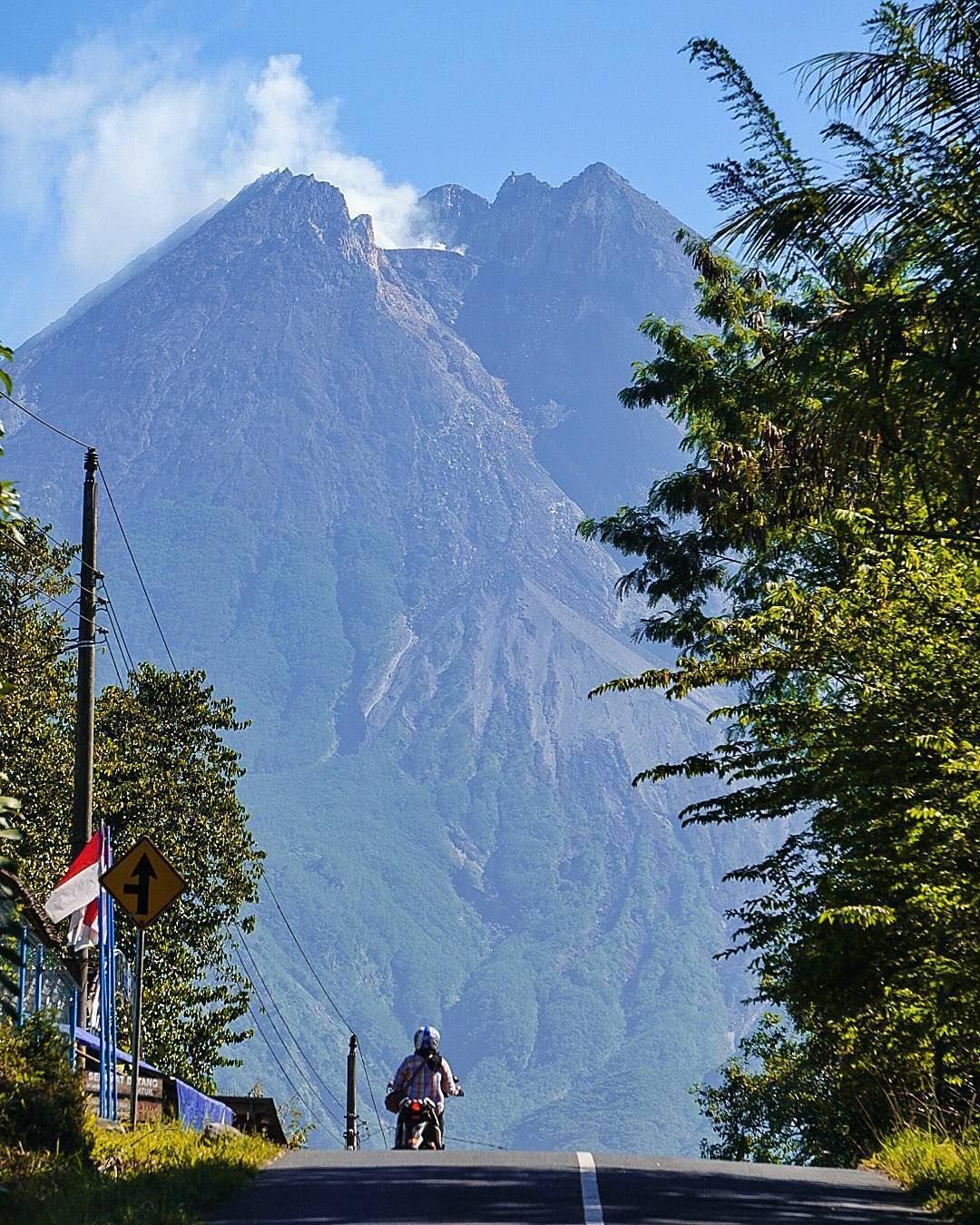 30 Foto Pemandangan Pagar Alam Menikmati Suasana Pegunungan Di Kebun Teh Kaki Gunung Dempo Download Explore Pagar Alam Gunung Demp Di 2020 Pemandangan Alam Kebun