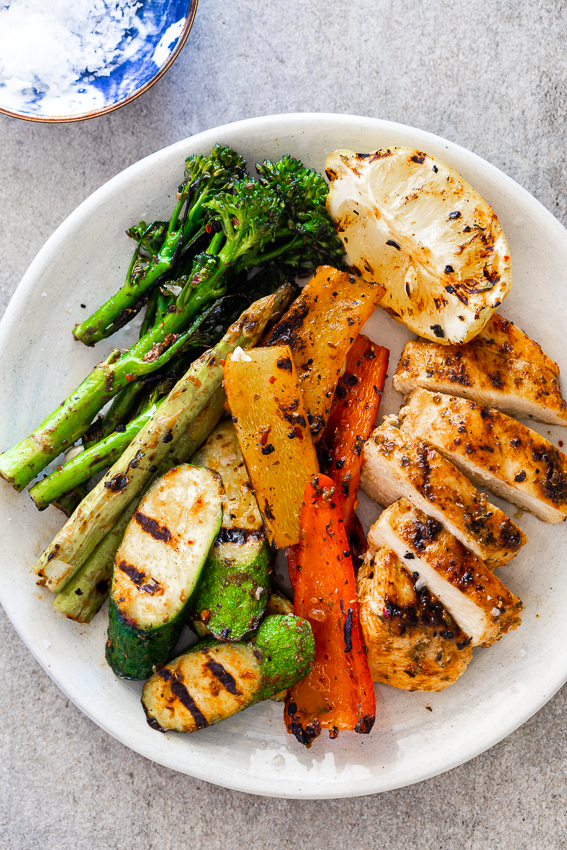 30-minute easy grilled chicken and vegetables