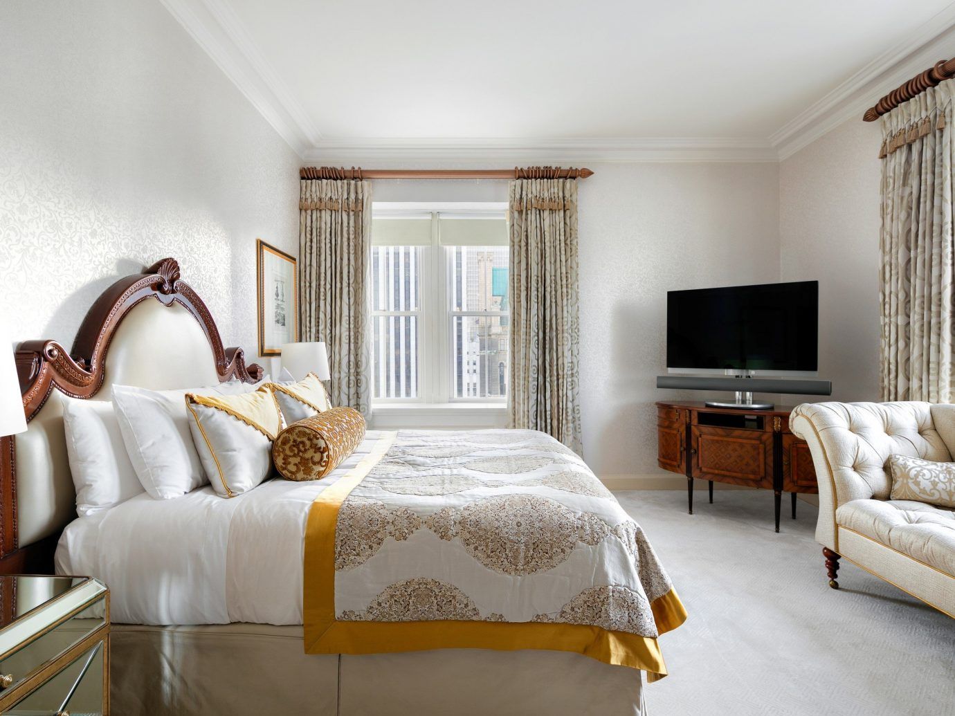 10 Romantic Hotels in New York City to Check Into Now