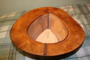 Picture of Show Off Your Beautiful New Hat! Diy Leather Hat, Leather Hat Pattern, Cowboy Hat Pattern, Leather Cowboy Hats, Leather Art, Leather Tooling, Leather Handmade, Leather Working Projects, Leather Working Patterns