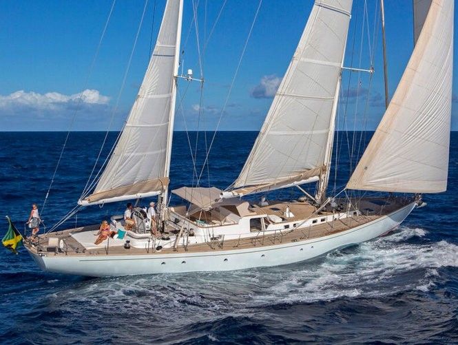 The 100 Foot Jupiter Sailing Yacht Is Chartering In New England For 40k American Luxury Sailing Sailing Yacht Classic Sailing