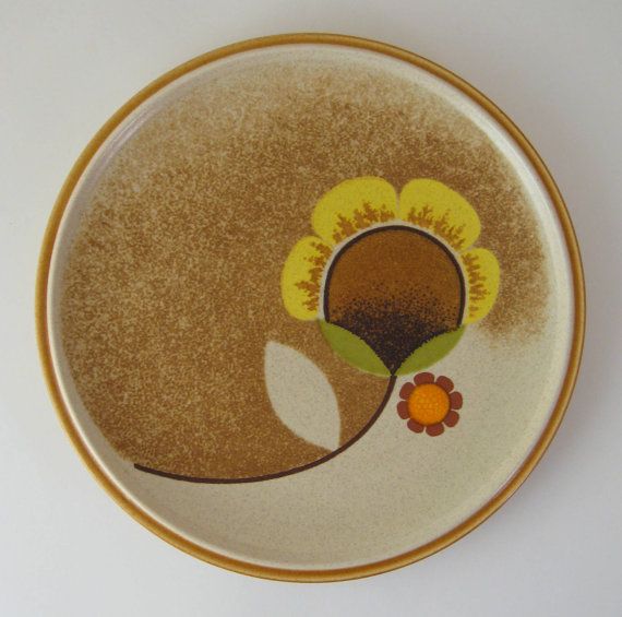 Vintage Dinner Plate Mikasa Morning Sun Brown Flower Plate Retro vintage-dinner-plate-mikasa-morning-sun-brown-flower-plate-retro