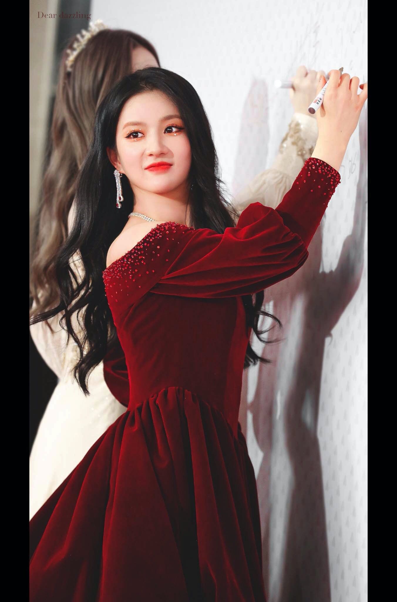 liu xiening produce camp 2020 sally gugudan long sleeve liu xiening produce camp 2020 sally gugudan long sleeve