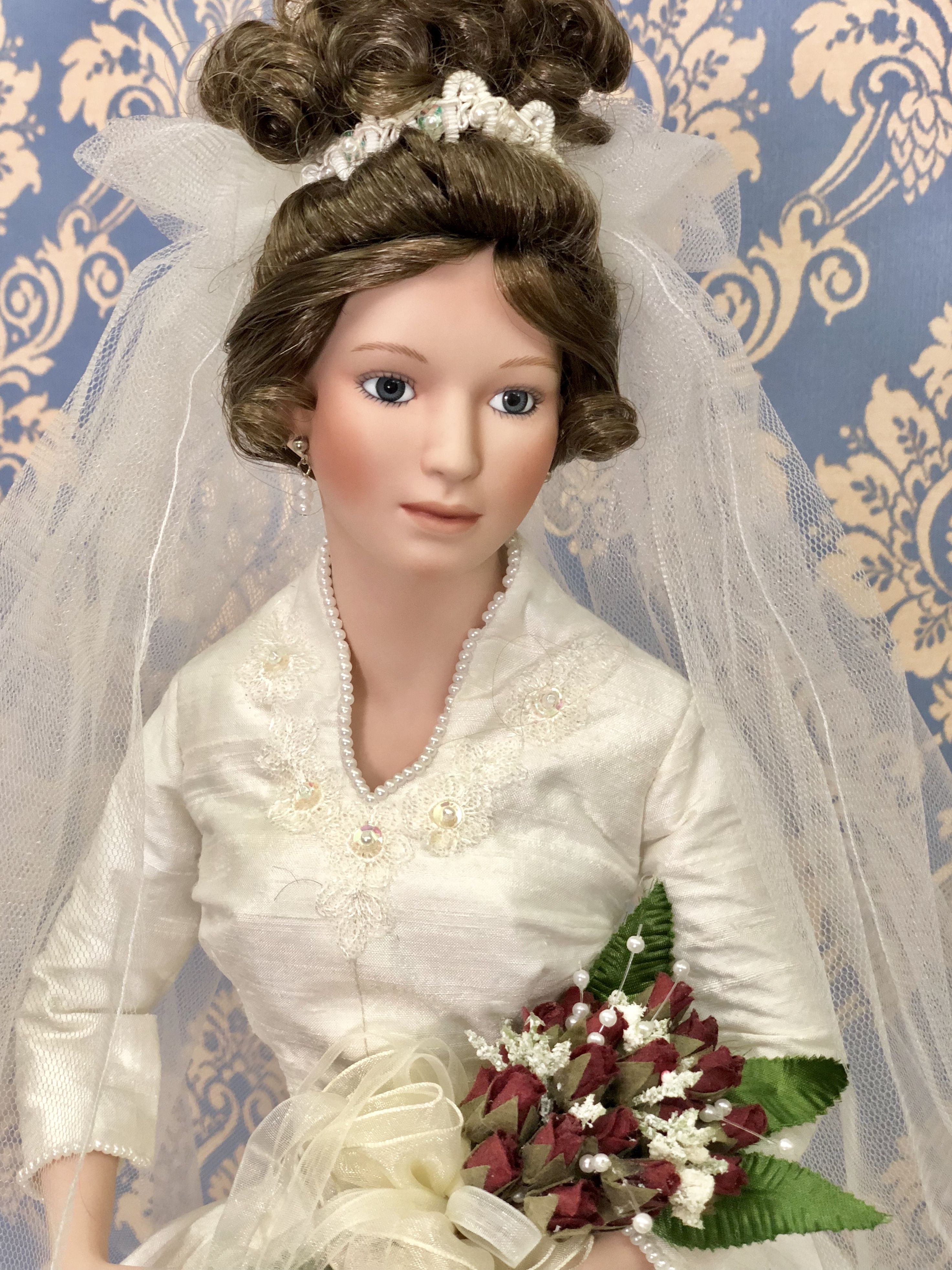 WEDDING IN PARIS Ashton Drake Porcelain Doll Ashton Drake Bride wedding-in-paris-ashton-drake-porcelain-doll-ashton-drake-bride