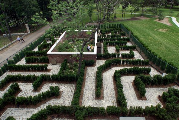 Secret Gardens Hedge Maze At The Connie Gretz Secret Garden