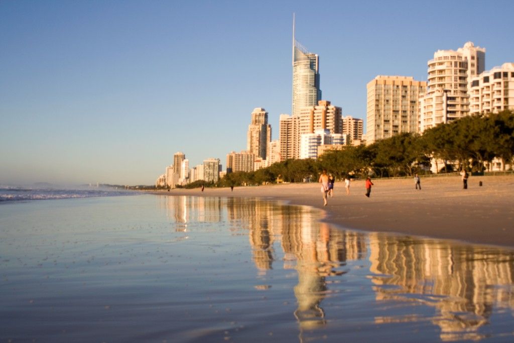 Travel Auctions Bid Your Way To A Bargain Holiday Travel Surfers Paradise Places To Visit