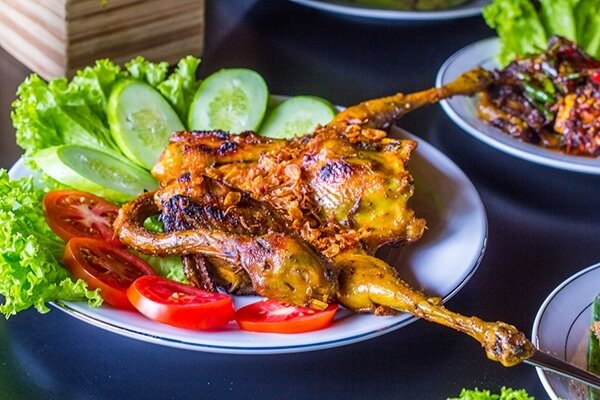 Resep Rahasia Ayam Bakar Taliwang Khas Lombok Ntb Enak Dan Cara Membuat Ayam Bakar Taliwang Plecing Kangkung Serta Bahan Bumbu Ayam Taliw Resep Ayam Resep Ayam