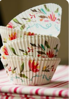 Rodschinson Com Pieces Cupcake Wrappers Topper De Gateau Emballage De Cupcakes Decoration Pour Fille Anniversaire Party Betoy Cupcake Papier Patisserie Figurines Pour Gateaux