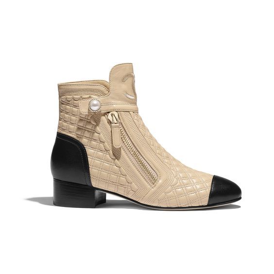 52 Everyday Shoes Every Girl Should Have – Shoes Crowd 52 Everyday Shoes Every Girl Should Have – Shoes Crowd