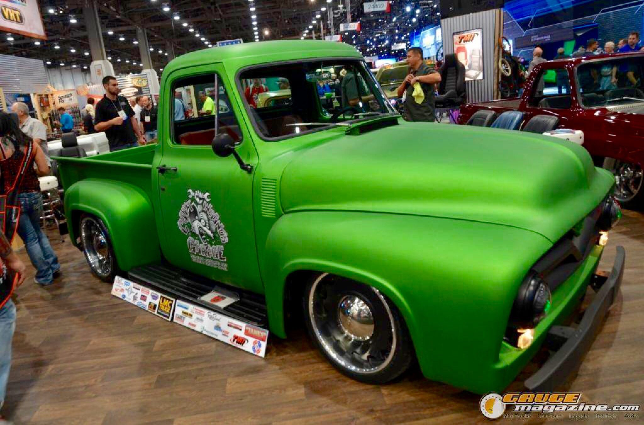 Post Some Flat Green Paint Jobs The 1947 Present Chevrolet Gmc Truck Message Board Network Jacked Up Trucks Mud Trucks Chevy Trucks