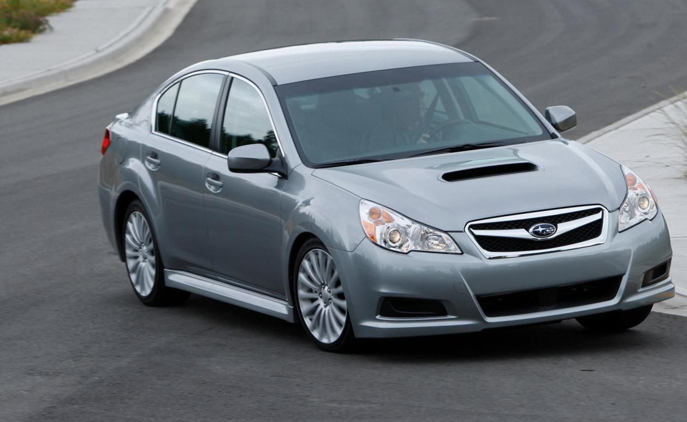 Subaru Legacy Photos and Specs. Photo: Subaru Legacy specs and 25