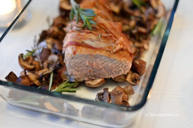 varkenshaas uit de oven (met spek) | recept | ovenschotels - vlees