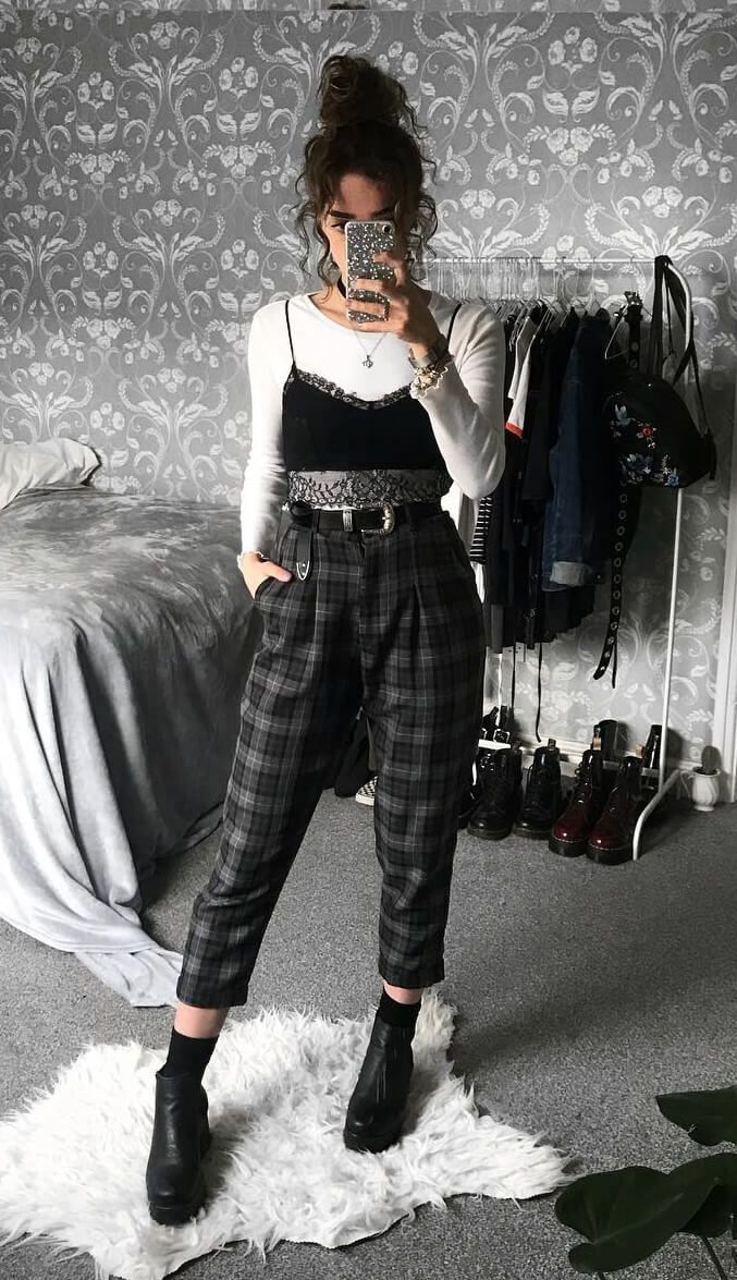 Long sleeve white top with black bralette, plaid pants & boots by sophie.seddon Mode Emo, Mode Ootd, Cute Casual Outfits, Outfits For Teens, Boho Grunge Outfits, Edgy Outfits Street Style Grunge, Vintage Grunge Outfits, Edgy Outfits For Women, Grunge Shoes