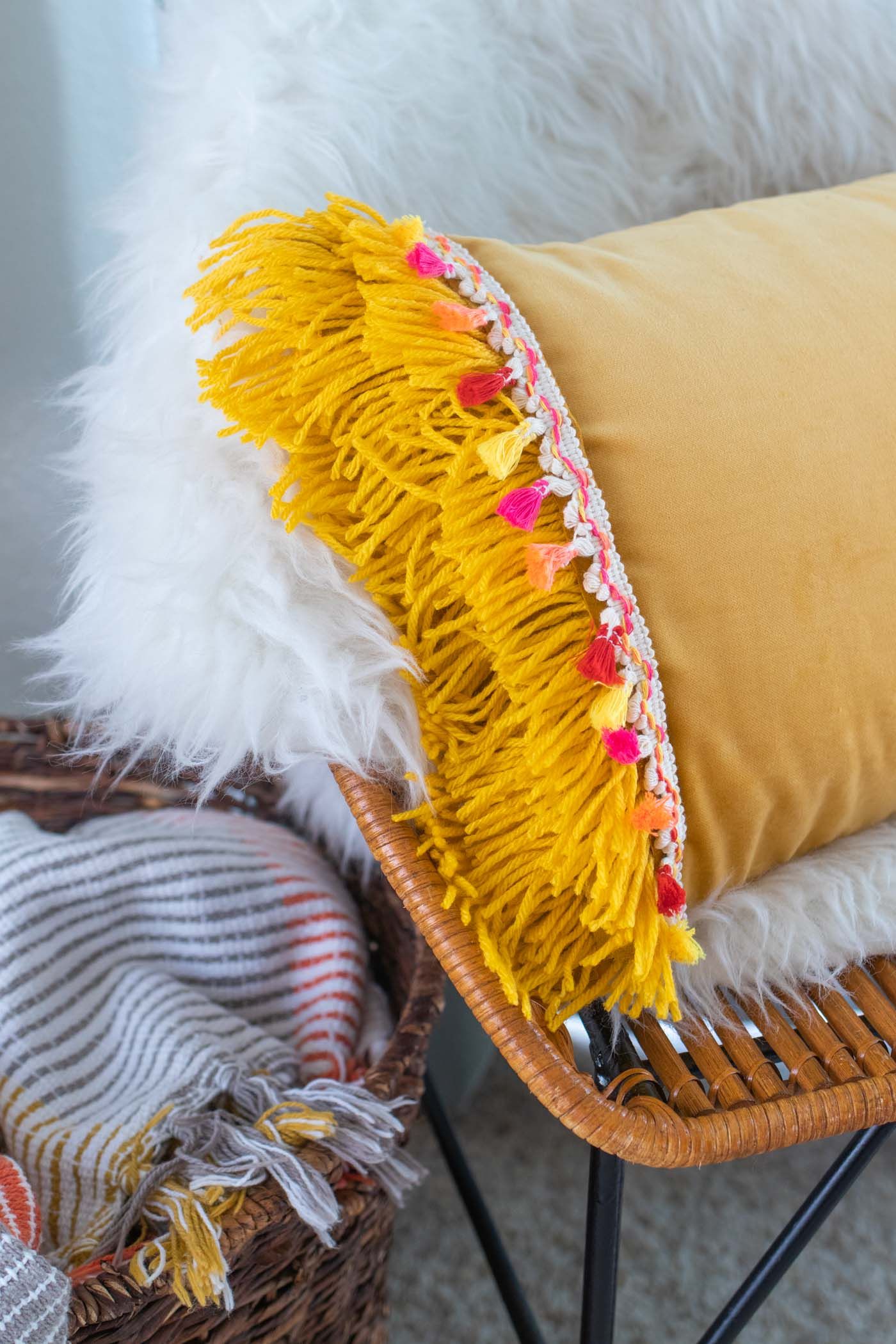 Diy No Sew Boho Fringe Pillow Boho Pillows Diy Throw Pillows