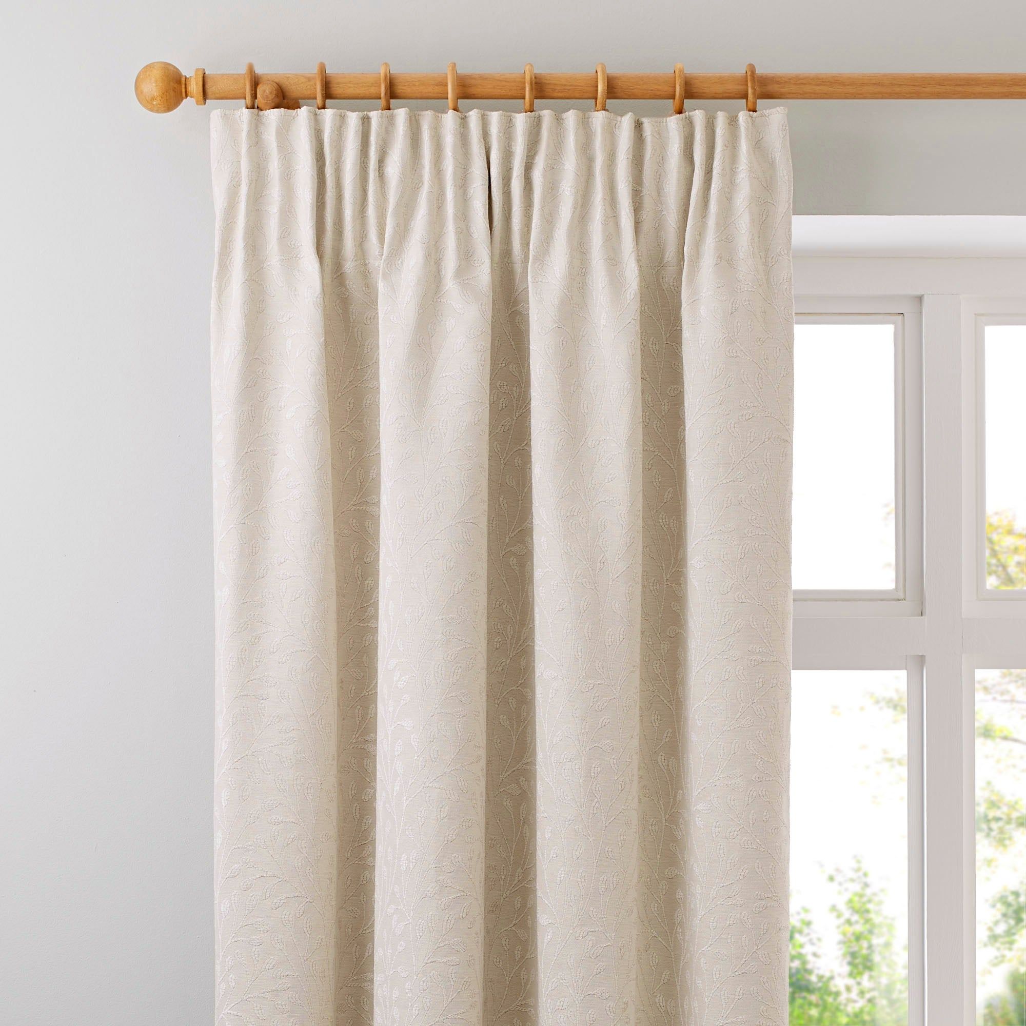 Fully lined to retain warmth within your room, these ivory curtains are patterned in a trailing leaf design, complete with a classic pencil pleat header and available in a selection of sizes. Curtains Dunelm, Ivory Curtains, Pleated Curtains, Types Of Curtains, Curtains With Blinds, Curtains Living, Diy Home Decor, Home Diy, Curtain Sizes