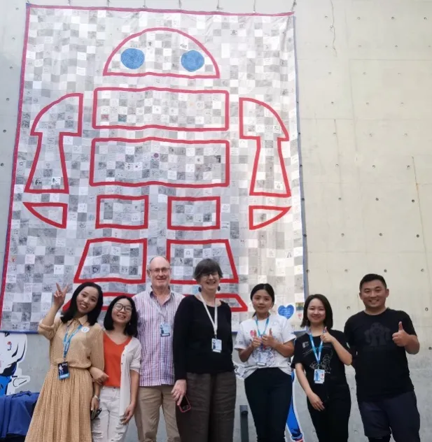 550 Signatures From 37 Countries Make This Friendship Quilt, Sewn For Maker Faire Clever Kitchen Storage, Kitchen Storage Solutions, Fabric Pen, Fabric Markers, Maker Faire, Interactive Art, Sewing Patterns Free, Quilt Sewing, Quilting Projects