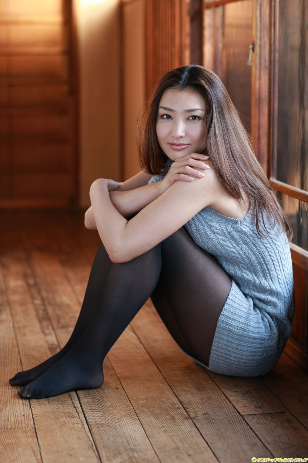 Pantyhose glamour rapidshare Asian black pantyhose crush