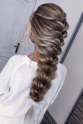Hottest Bridesmaid Hairstyles For 2020 Tips And Advice ★ bridesmaid hairstylestextured on long hair mermaid braid komarova_muah Easy Hairstyles For Long Hair, Braids For Long Hair, Braided Hairstyles, Wedding Hairstyles, Cool Hairstyles, Bridesmaid Hairstyles, Mermaid Hairstyles, Blonde Hair With Highlights, Brown Blonde Hair