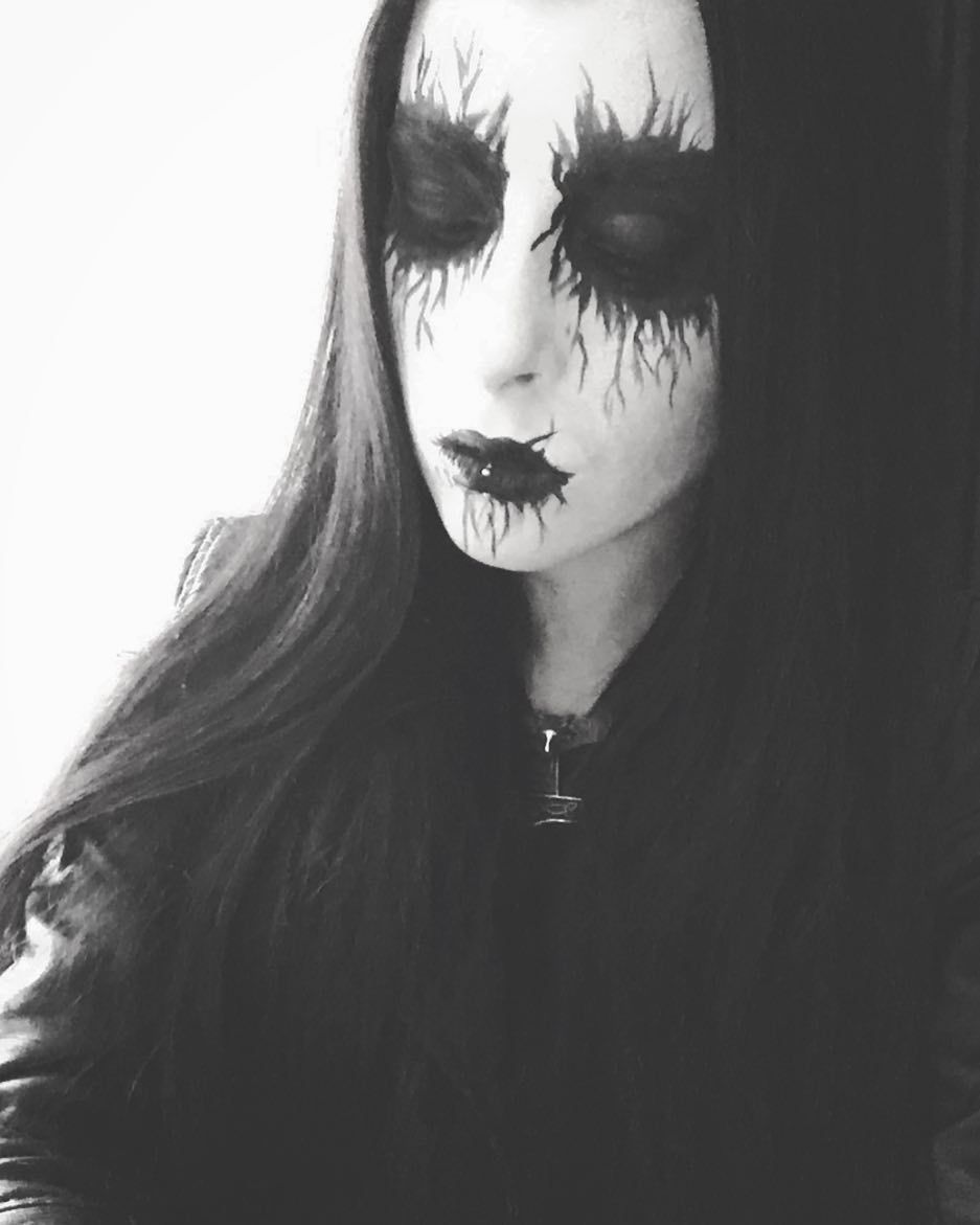Metalhead dating gothic girl
