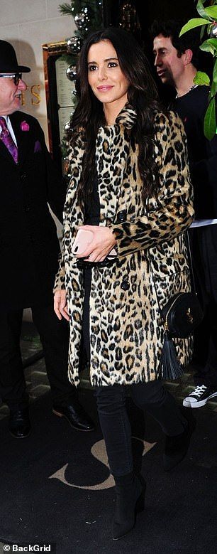 Cheryl PIC EXCL: Star reverts to long locks and natural look after saying face 'changed completely' #skinnyjeansandankleboots