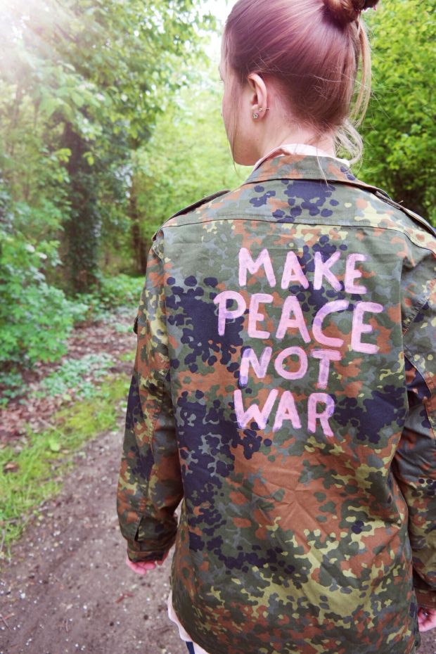 Fashion Statement Gut getarnt im Military Style Mode statements, Modestil, Kleidung Fashion Statement Gut getarnt im Military Style Mode statements, Modestil, Kleidung
