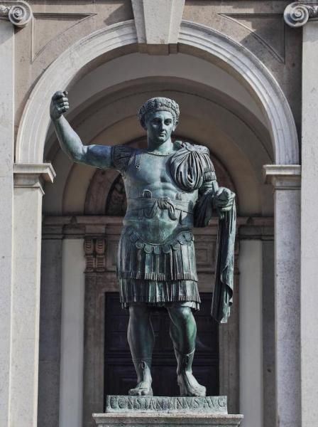 Milán fue capital del Imperio Romano - Estatua del Emperador Constantino (Fotos Recientes) | Imperio romano, Romanos, Imperio