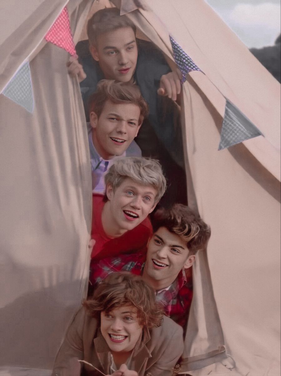 𝗢𝗡𝗘 𝗗𝗜𝗥𝗘𝗖𝗧𝗜𝗢𝗡 Live While We Re Young One Direction Imagines One Direction Pictures One Direction Images 𝗢𝗡𝗘 𝗗𝗜𝗥𝗘𝗖𝗧𝗜𝗢𝗡 Live While We Re Young One Direction Imagines One Direction Pictures One Direction Images