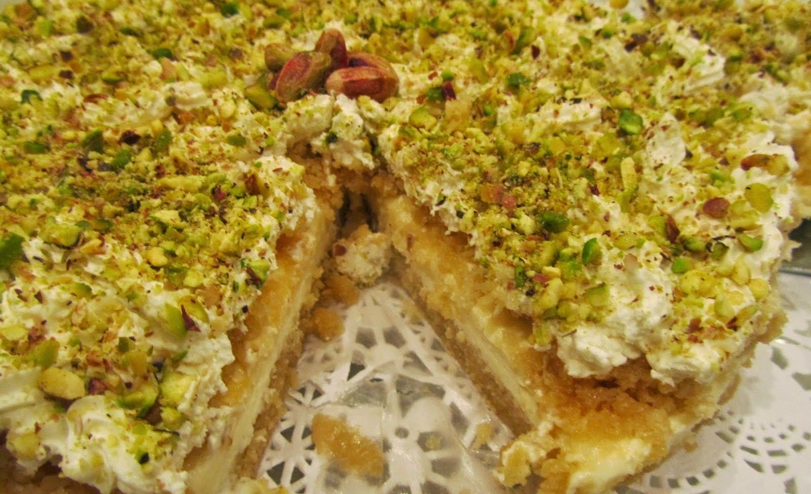 طريقة عمل حلى عيش السرايا بالسميد وبدون السميد عالم الطبخ والجمال Delicious Deserts Cooking Recipes Egyptian Food