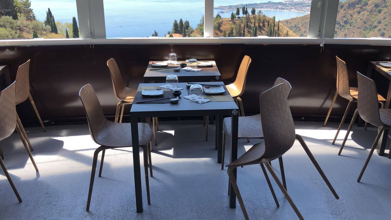 Table Restaurant 4 Places