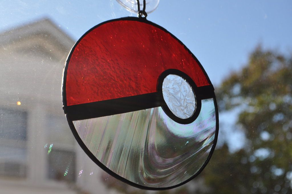 Pok e ball Fan-Made Stained Glass Suncatcher