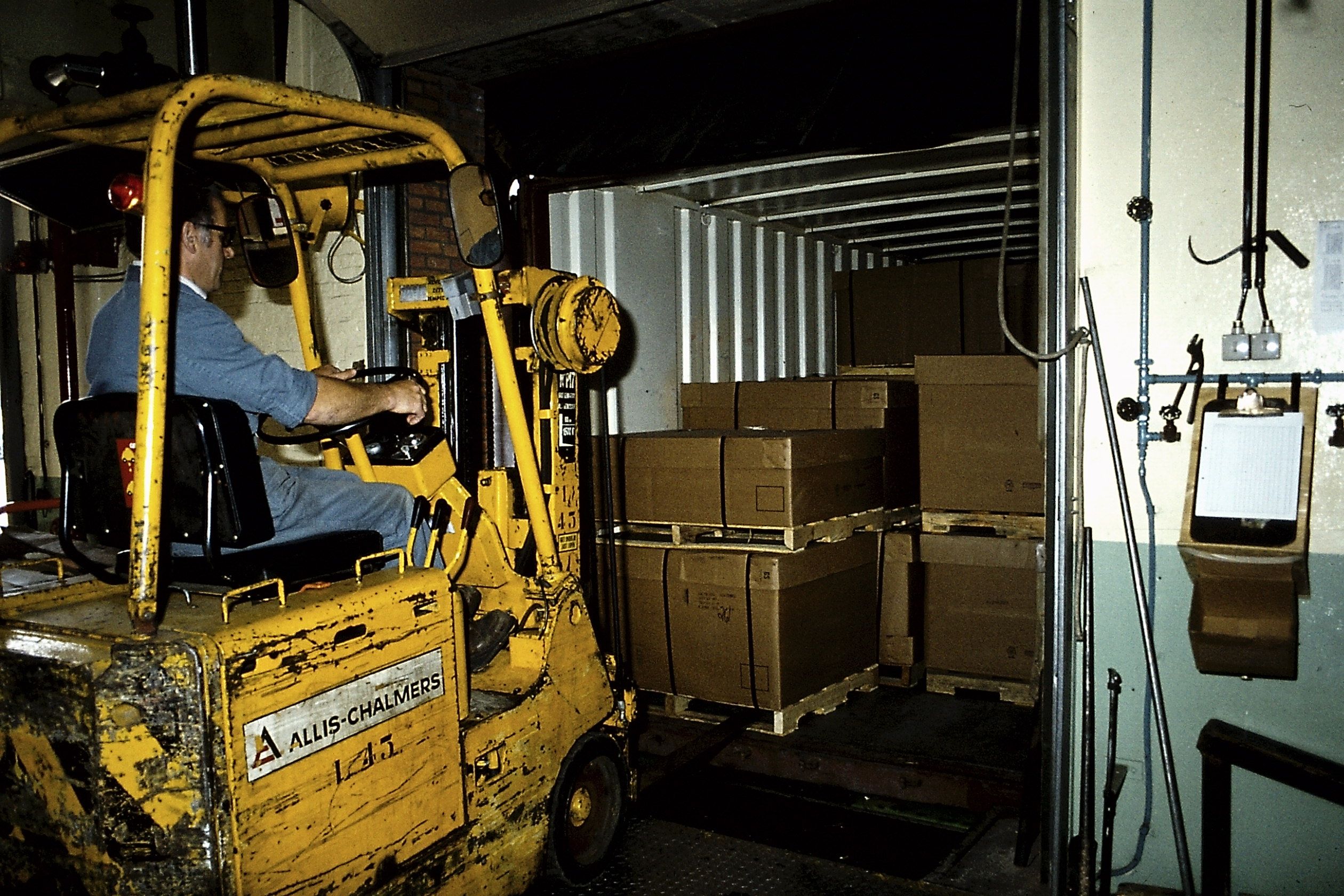 Laden met vorklift. | Antwerpen