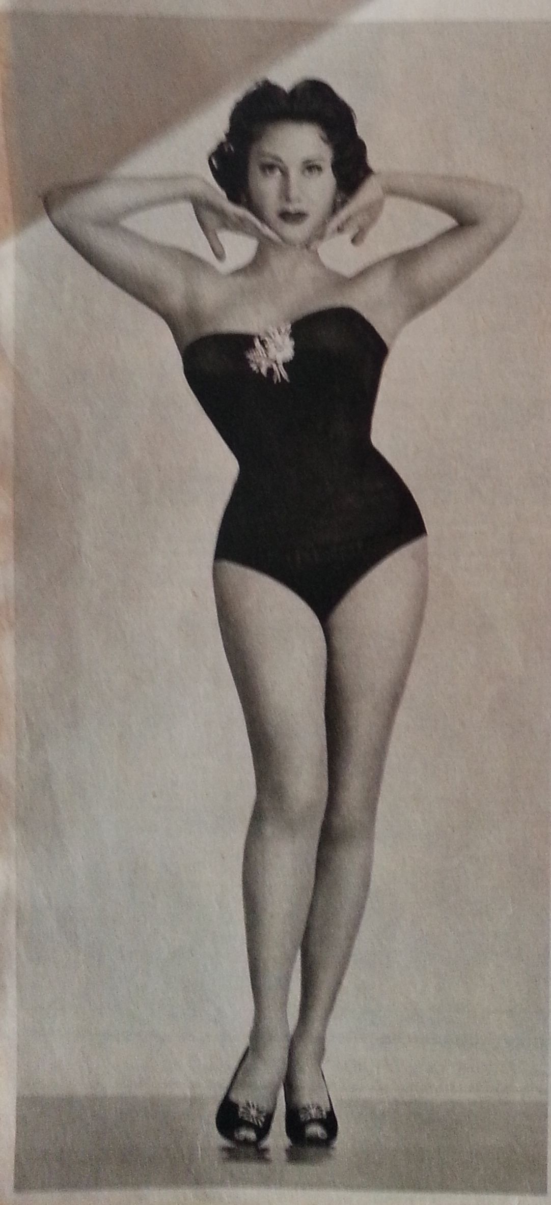 1956 MARTINE CAROL | Hollywood stars, Actors & actresses, 1950s fashion