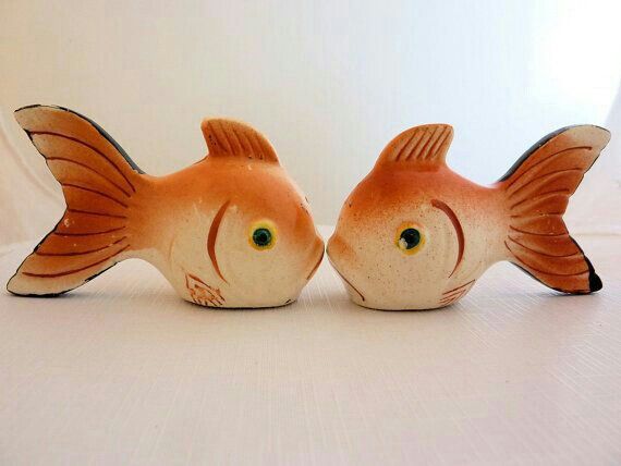 Vintage 1950s Fish Salt and Pepper Shakers