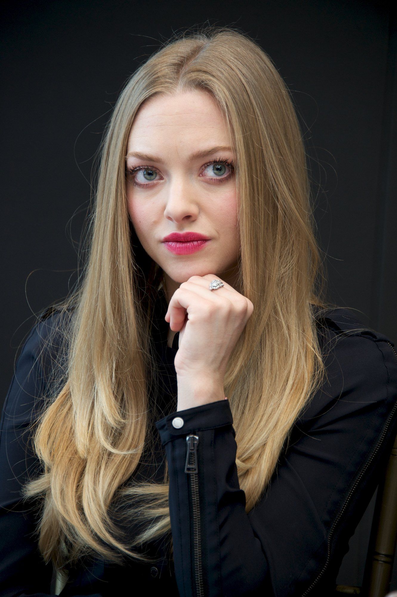 Amanda seyfried nude hot - Porn galleries