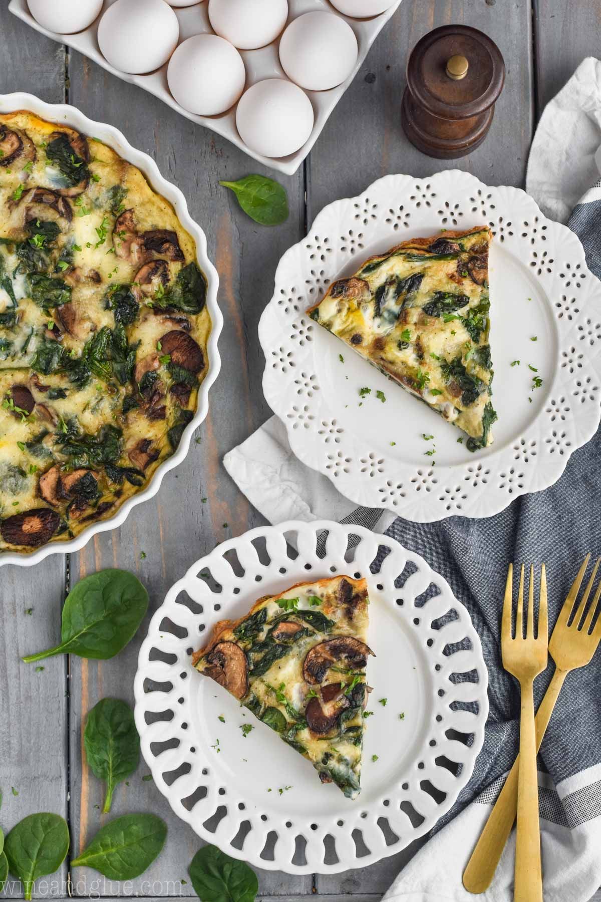 This Crustless Spinach Quiche Is The Perfect Light Breakfast It Is Only 140 Calories Per Slice Quiche Recipes Breakfast Quiche Recipes Spinach Quiche Recipes