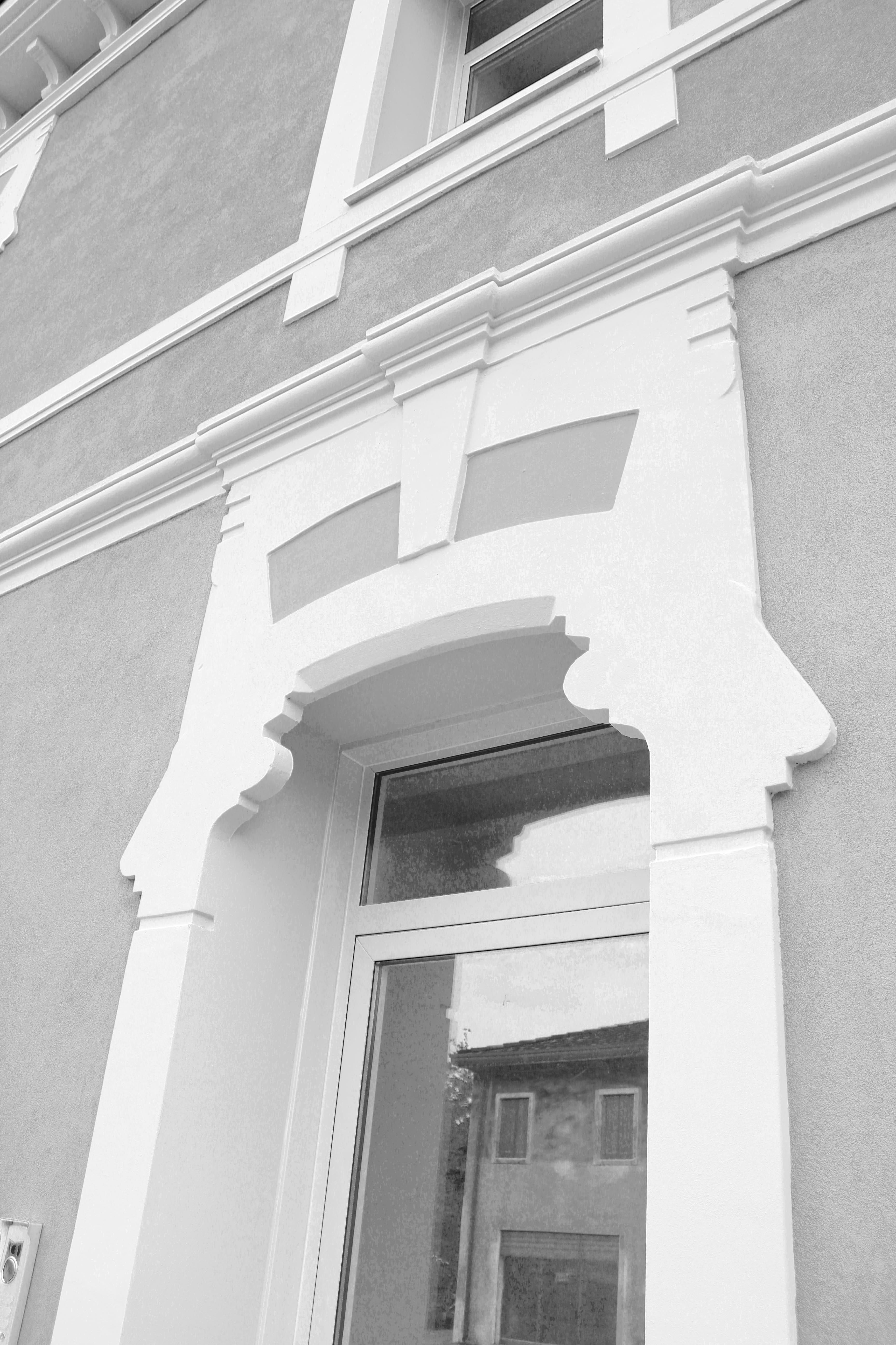 Decorazioni per finestre, cornici per facciate, cornici decorative ... Finestre per esterni