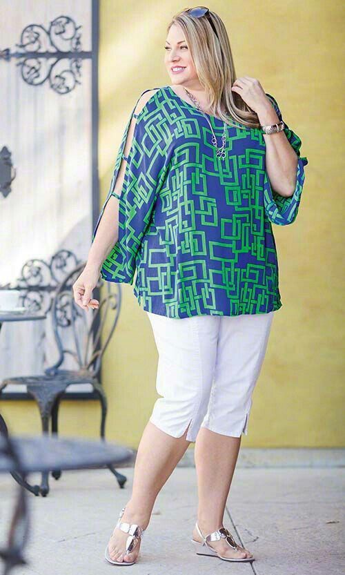 50 sugestões de looks plus size para todas as idades | Blog da Mari Calegari Moda Plus Size, Plus Size Tops, Plus Size Women, Plus Size Fashion For Women, Plus Size Blouses, Curvy Fashion, Modest Fashion, Fashion Outfits, Plus Fashion