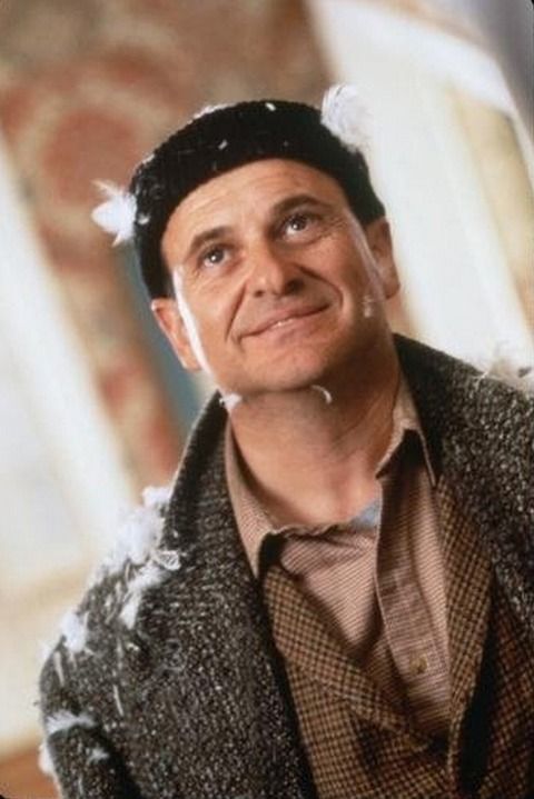 Joe Pesci | Home alone movie, Home alone 1990, Home alone