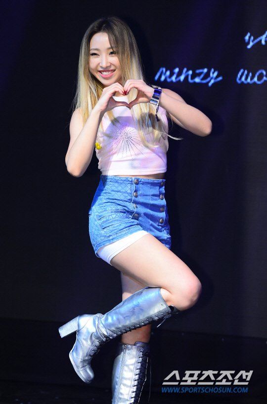 minzy minji gong minzy kong min ji kpop 2ne1 feminino cantores minzy minji gong minzy kong min ji kpop 2ne1 feminino cantores