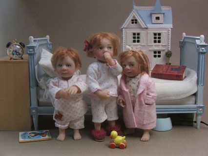 Quelques enfants | Puppenhaus puppen, Puppenhaus, Puppenhaus Catherine Muniere | Puppenhaus puppen, Vintage puppen