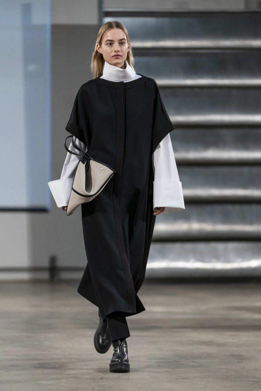 The Row Fall 2019 ReadytoWear collection, runway looks, beauty
