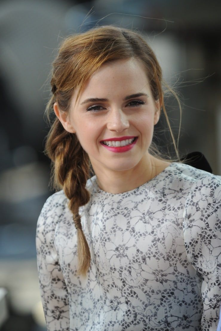 Emma Watson エマ ワトソン 三つ編み サイド ヘアアレンジ 三つ編み Emma Watson エマ ワトソン 三つ編み サイド ヘアアレンジ 三つ編み