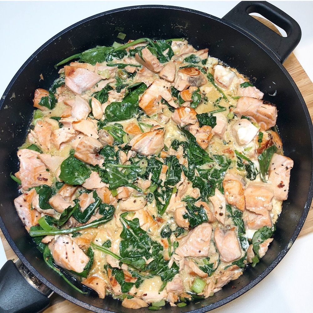 Den superraske favoritten:) — Hege Hushovd Fish Recipes, Healthy Recipes, Healthy Food, Low Sodium, Fish And Seafood, Paella, Food Inspiration, Food Videos, Salmon