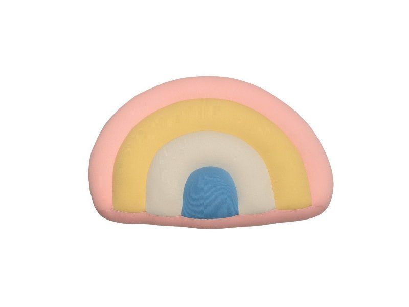 Almofada Arco Iris - FOM
Esta almofada decorativa possui exclusivo enchimento FOM, além de compor a decoração, estimulam os sentidos das crianças. As almofadas se tornam companheiras na hora de dormir e brincar.
Caracteristicas:
Idade Recomendada: Desde RN;
Modelo: Arco-íris;
Cor: Multicor;
Composição: Tecido 90% polimida e 10% elastano / Enchimento: 100% poliester
Medidas Aproximadas (cm): 25 x 20 x 41 (A x L x P);
Imagens meramente ilustrativas! Iris, Mario Characters, Products, Rainbows, Mockup, Throw Pillows, Tejido, Model, Gadget