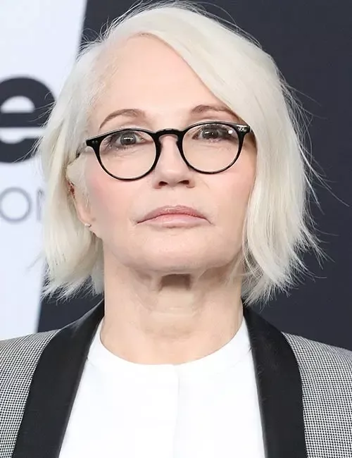 80 Short Hairstyles For Women Over 50 To Look Elegant Short Shaved Hairstyles, Hairstyles Over 50, Short Hairstyles For Women, Womens Hairstyles, Cool Hairstyles, Medium Hairstyles, Hairstyle Ideas, Short White Hair, Edgy Short Hair