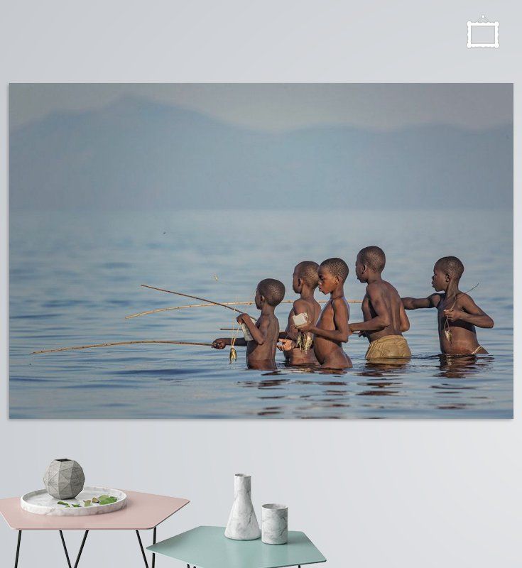 Vijf jongetjes die aan het vissen zijn in het Malawimeer Canvas, Prints, Painting, Tela, Painting Art, Canvases, Paintings, Painted Canvas, Drawings