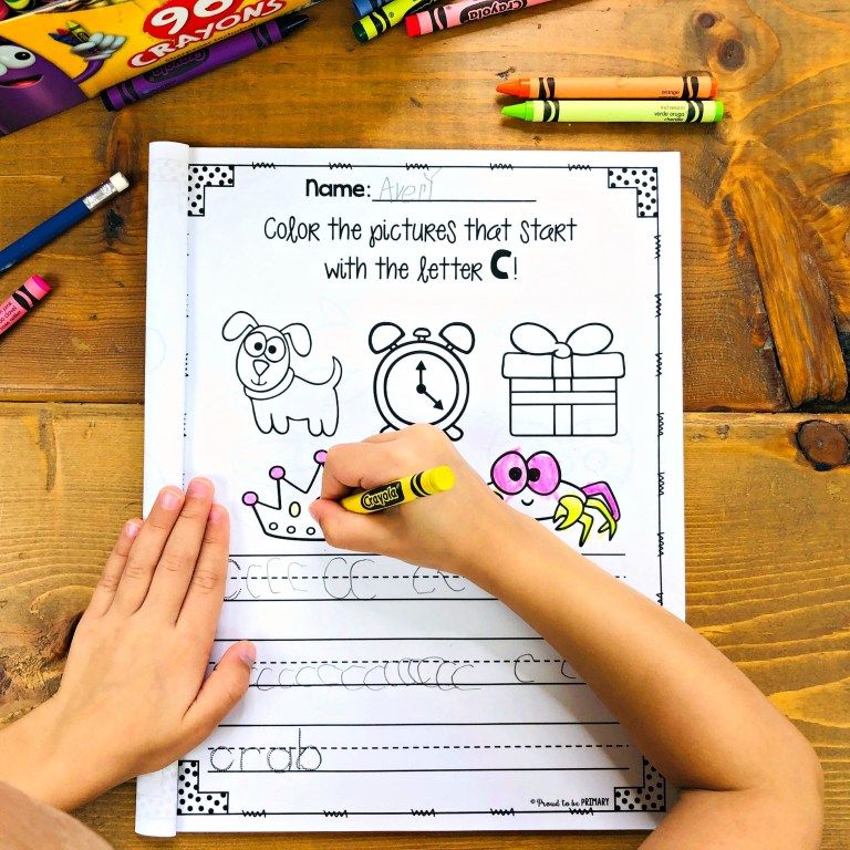 Wondering how to teach the alphabet? Teachers of young kids, preschool, and kindergarten can find all they need to know about teaching the alphabet and making letter recognition and letter sounds stick. #teachingtips #prek #preschool #kindergarten #teachingABCs #teachingthealphabet Teaching Abcs, Teaching The Alphabet, Alphabet Preschool, Alphabet Activities, Preschool Kindergarten, Preschool Activities, Alphabet Songs, Alphabet Book, Daily Language Practice